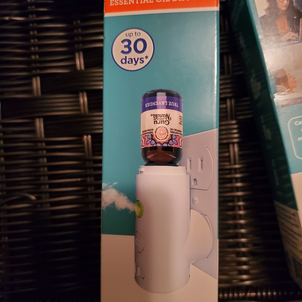 3 Essential oil diffusers - Picture 2 of 3